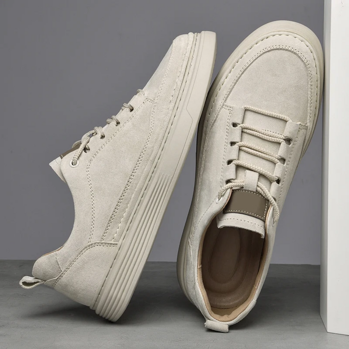 Giovanni Classic Suede Sneakers