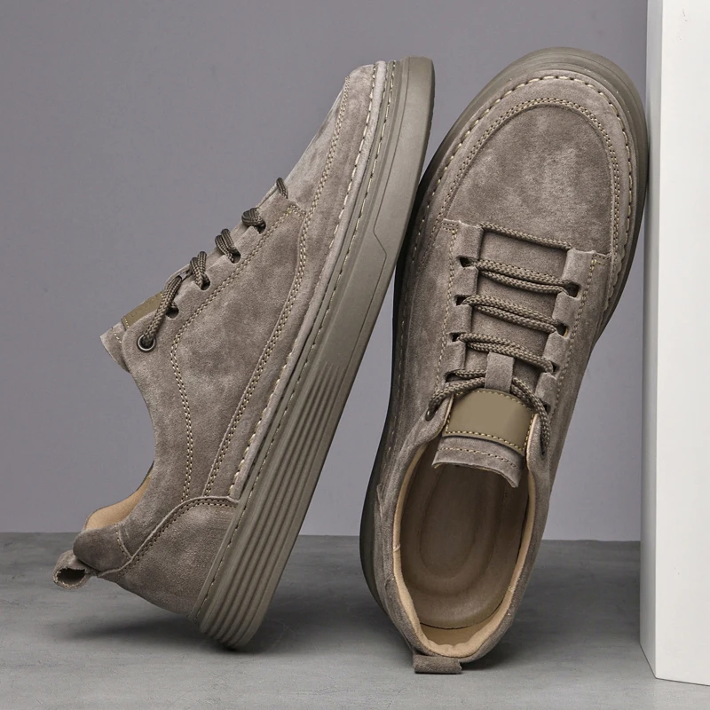 Giovanni Classic Suede Sneakers