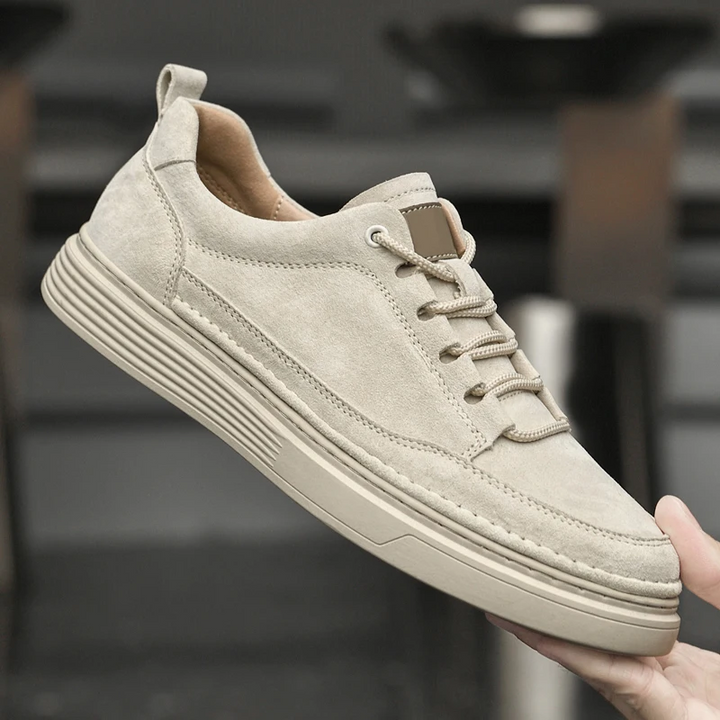 Giovanni Classic Suede Sneakers