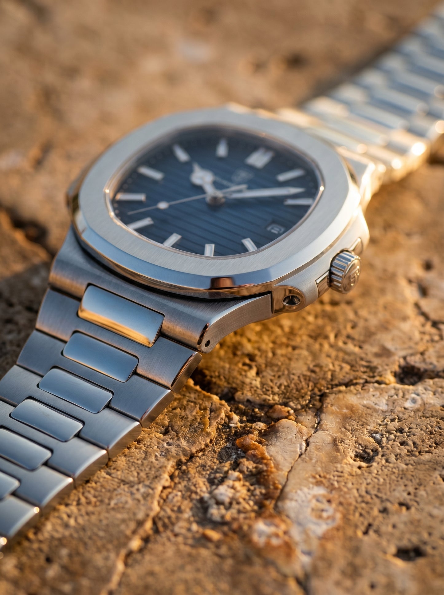 Lake Como Classic Timepiece Men's Waterproof Steel Watch