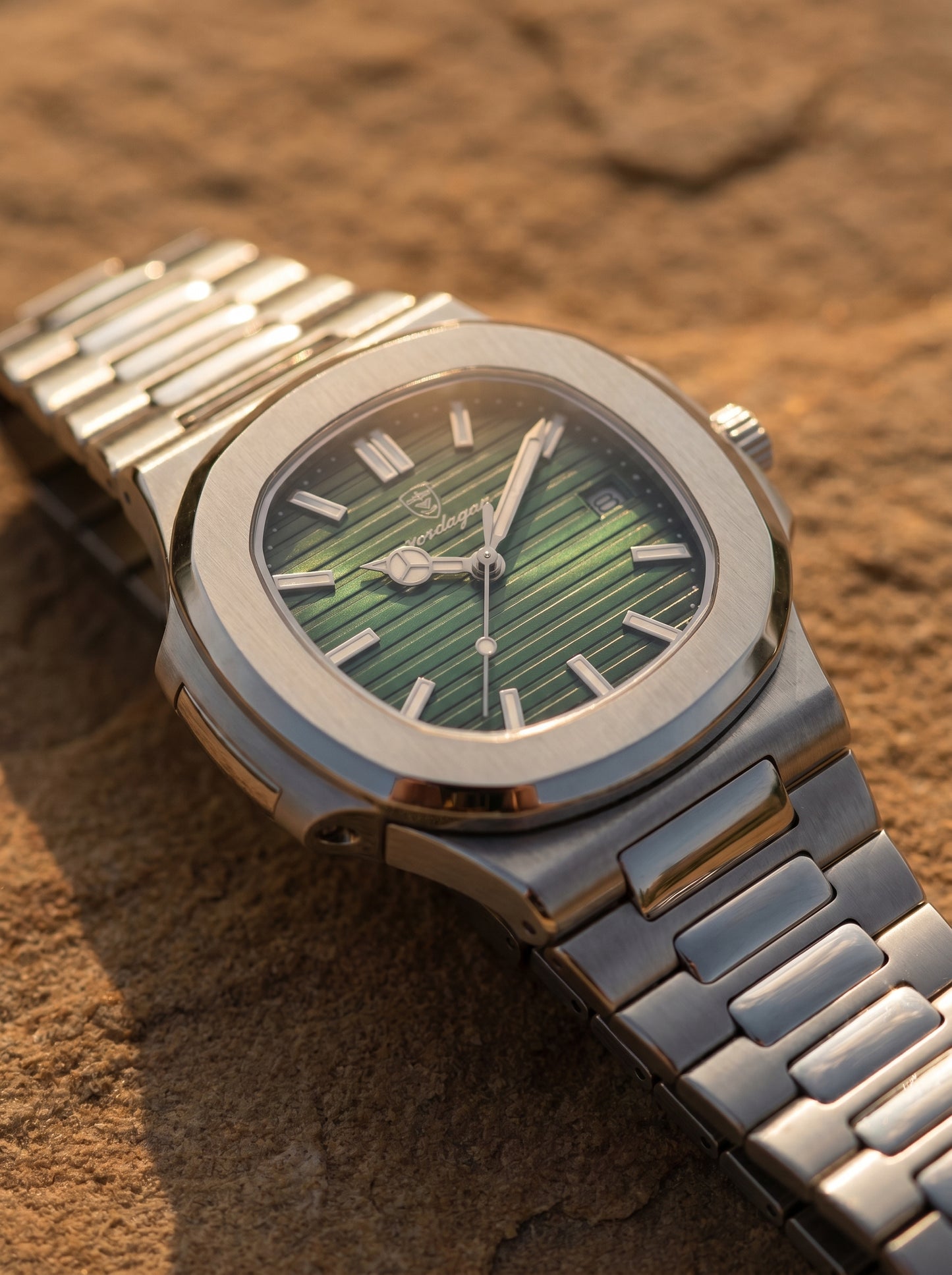 Lake Como Classic Timepiece Men's Waterproof Steel Watch